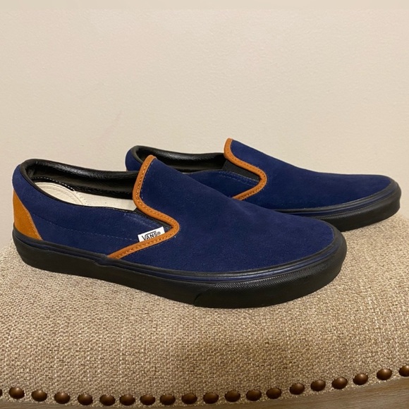 RARE Vans in Blue Suede - Picture 2 of 11